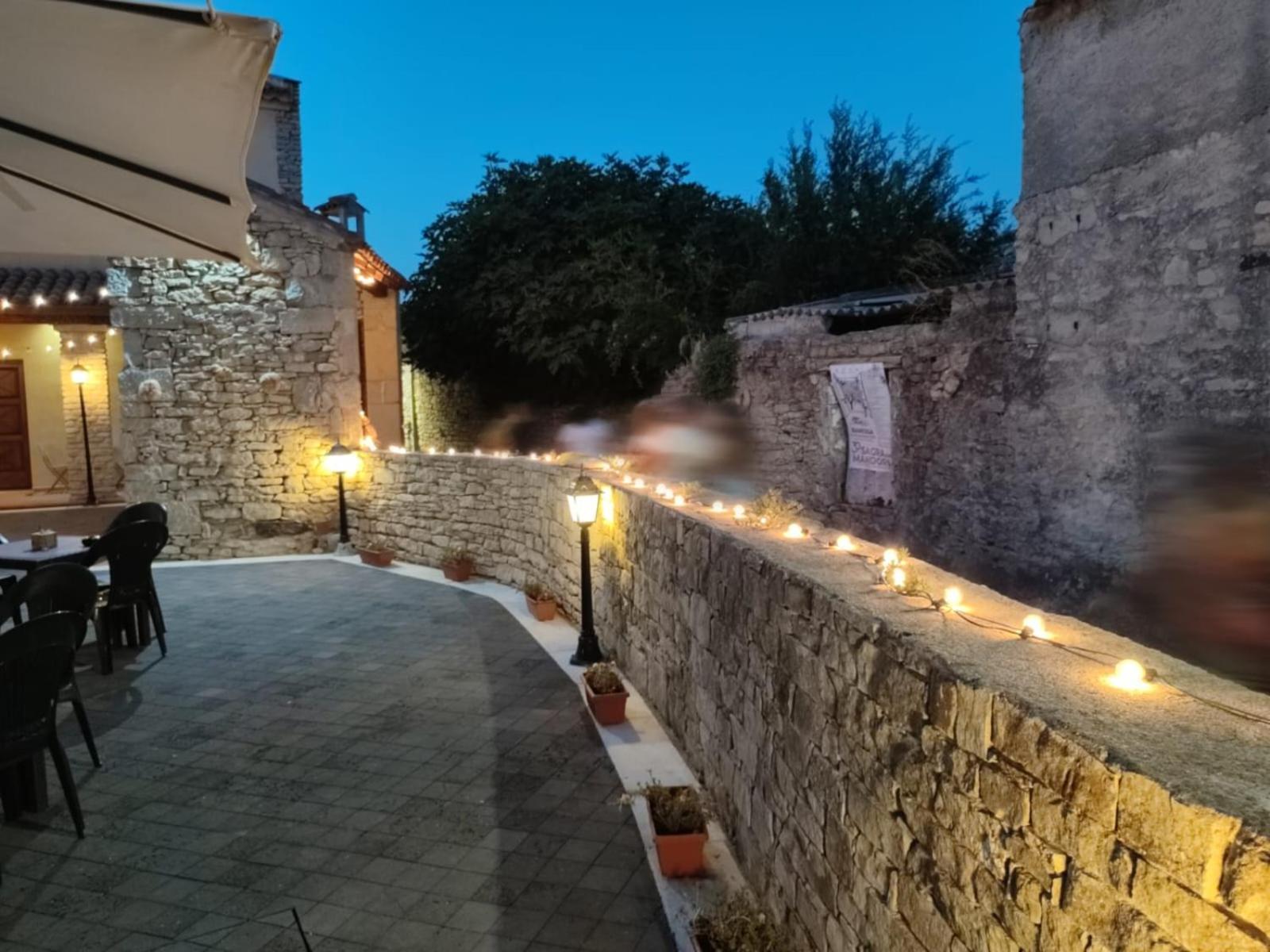 Albergo Diffuso Il Mandorlo Baressa Bagian luar foto