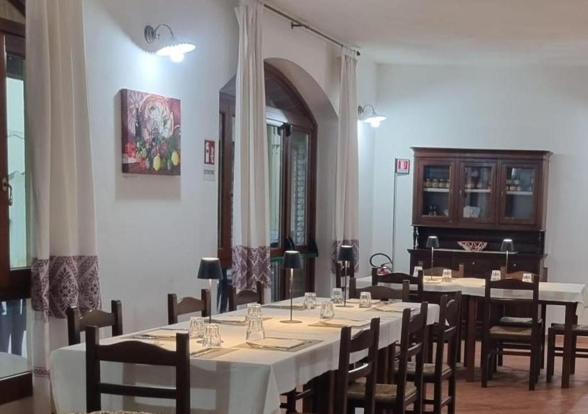 Albergo Diffuso Il Mandorlo Baressa Bagian luar foto