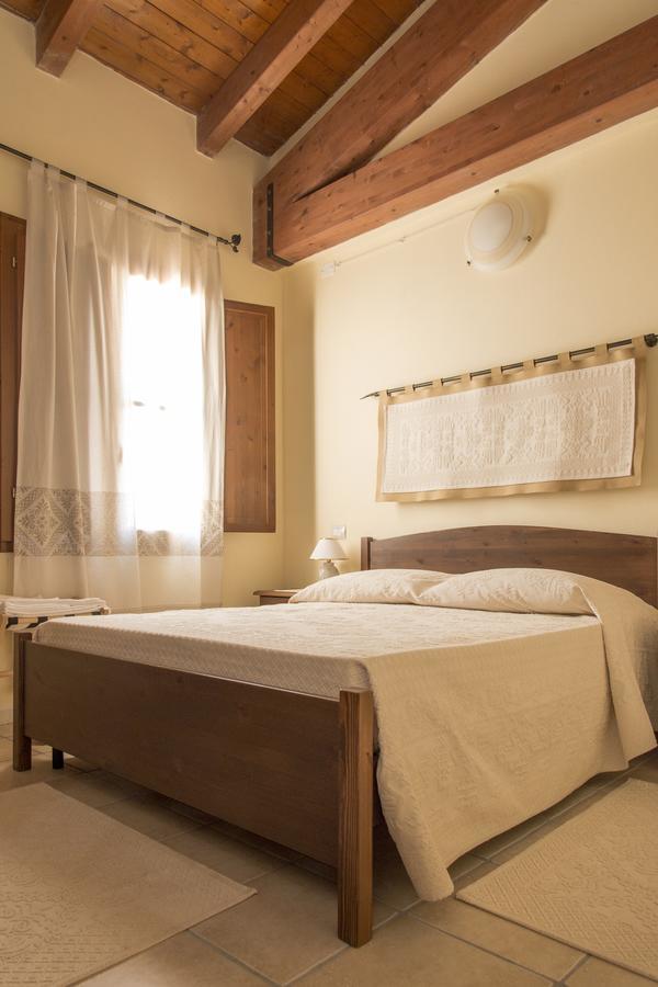 Albergo Diffuso Il Mandorlo Baressa Ruang foto