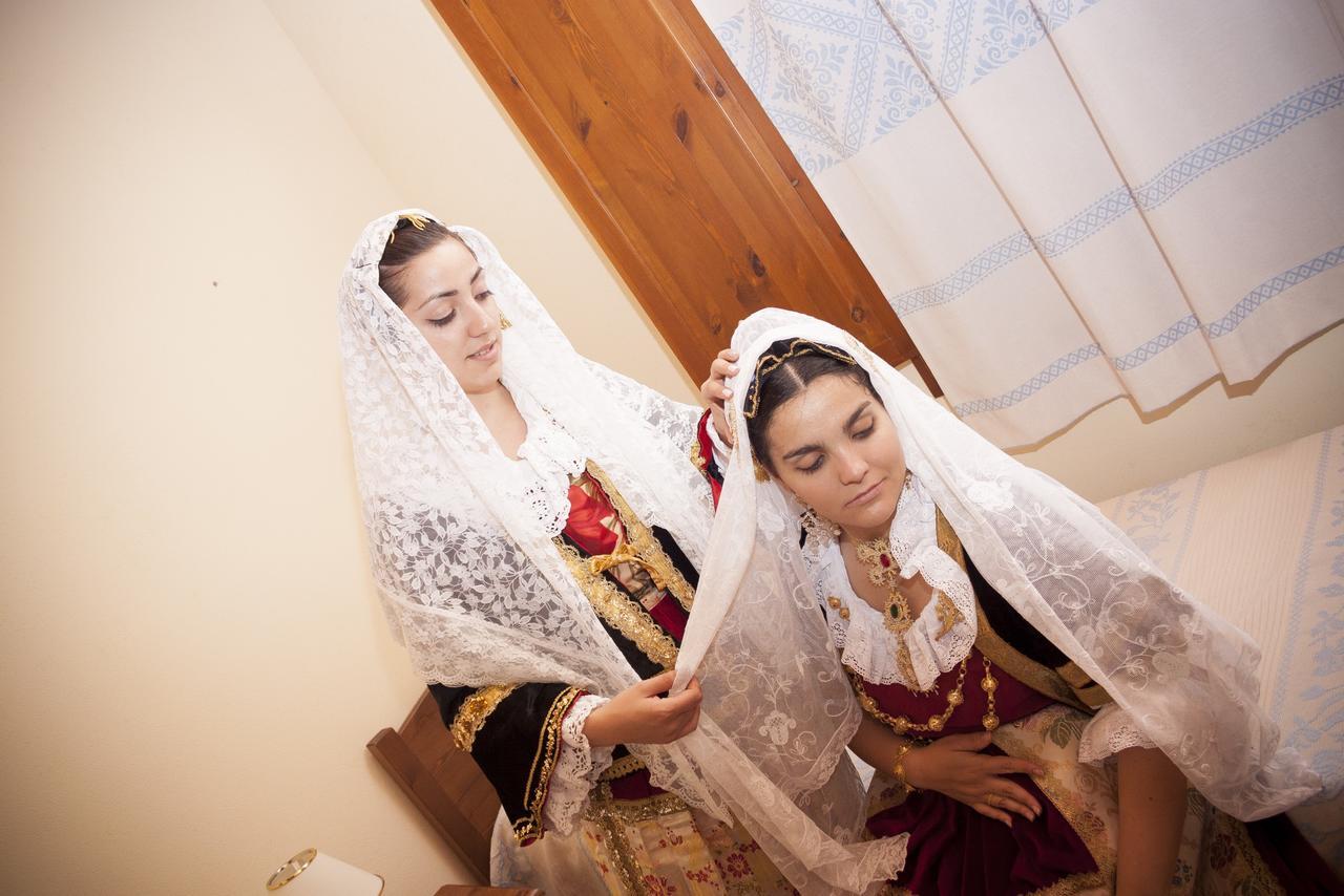 Albergo Diffuso Il Mandorlo Baressa Bagian luar foto