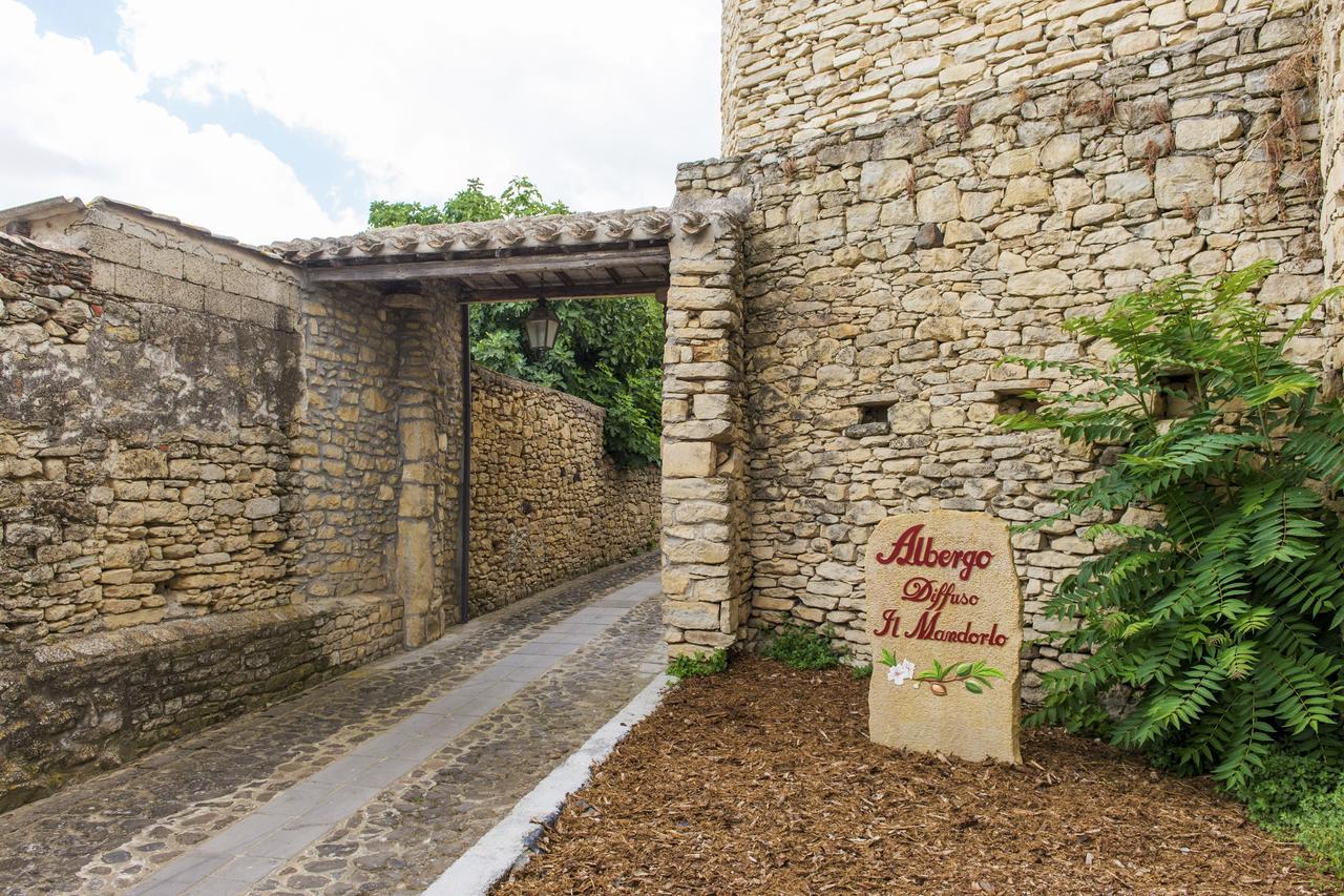 Albergo Diffuso Il Mandorlo Baressa Bagian luar foto